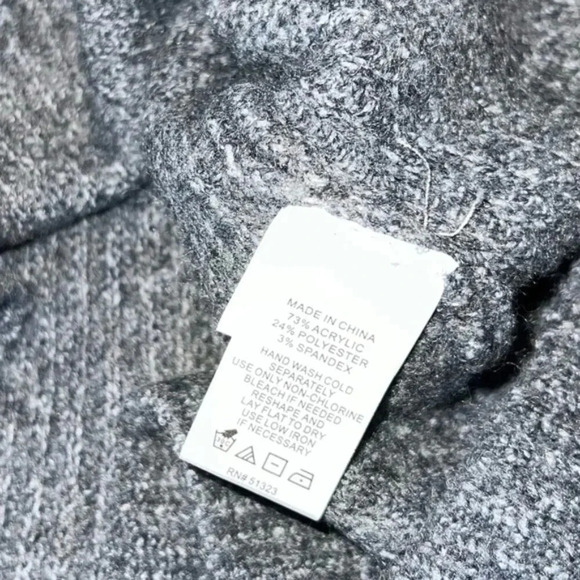 1. State Sweater Crewneck Ballon sleevees 1X plus size Heather Grey - Picture 6 of 6